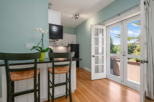 177 Main St unit 177 Main St Amesbury, Amesbury, MA 01913 - photo 3