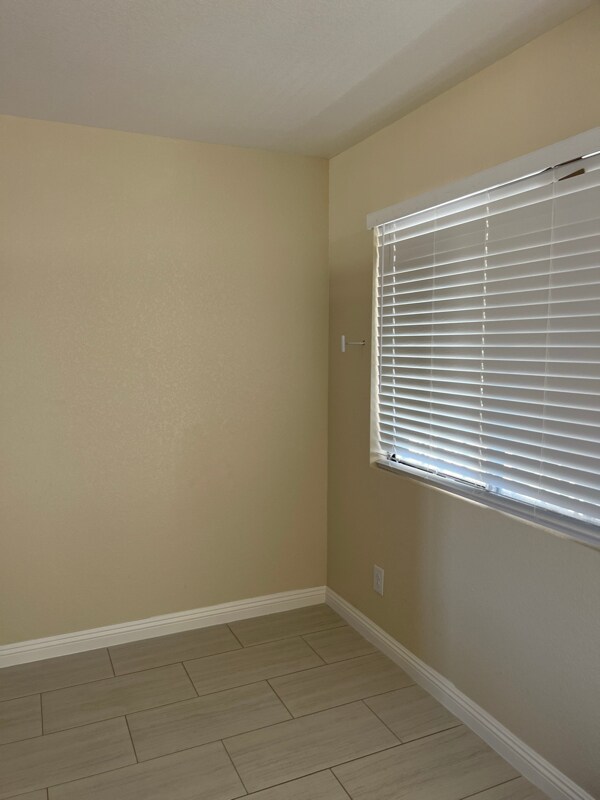 6936 Kepler Dr unit 3, Las Vegas, NV 89156 - photo 7