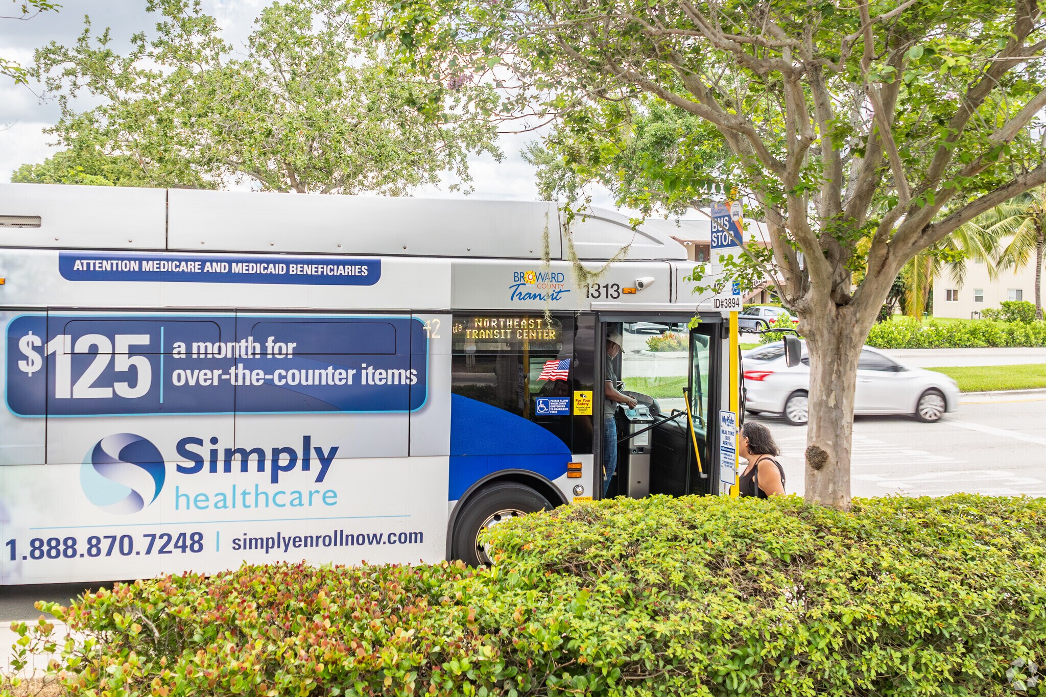 Reliable public transportation near Oriole Gardens makes living here an easy choice.