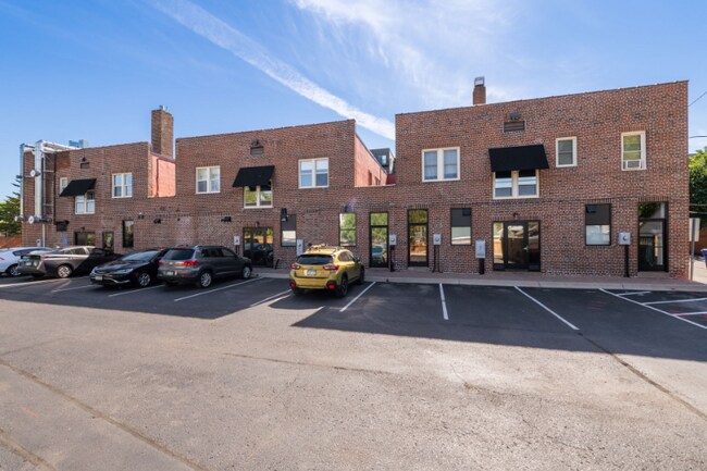 St. Clair, Saint Paul, MN 55105 - photo 4