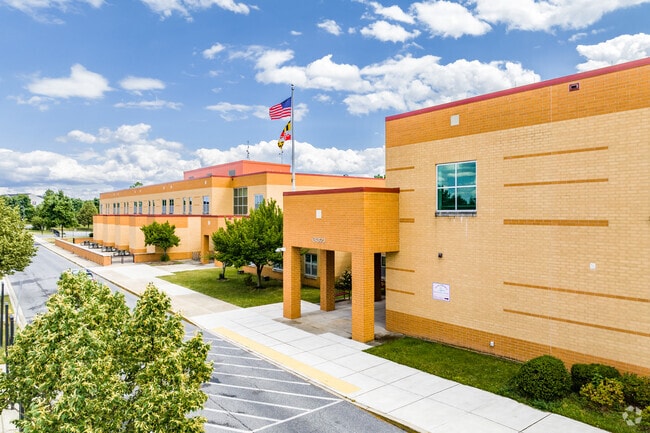 Entrance to Tuscarora Elementary School.