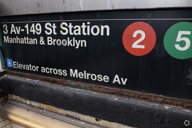 Transportation is easy in Melrose. The 2 and the 5 trains run through the neighborhood.
