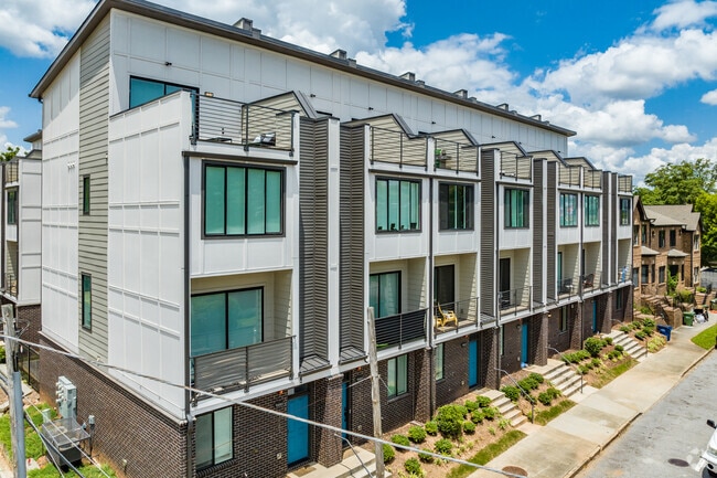 New townhouses are popping up in Mechanicsville.