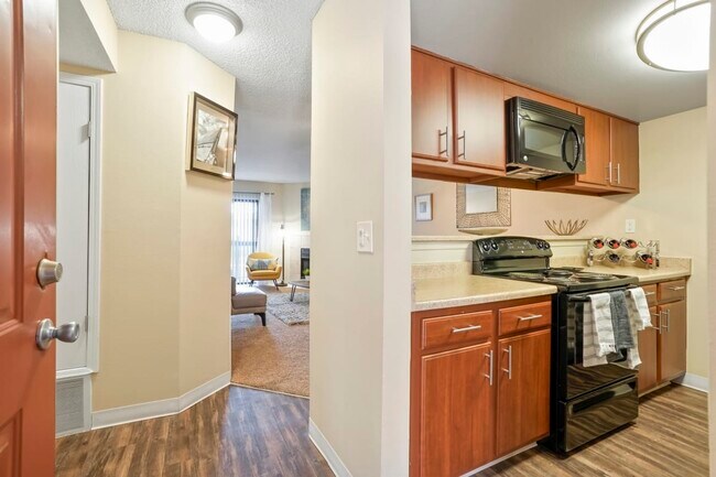 The Joliet at Lowry, Aurora, CO 80012 - photo 7