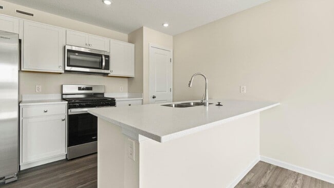 774 Chellberge Pass, New Haven, IN 46801 - photo 4