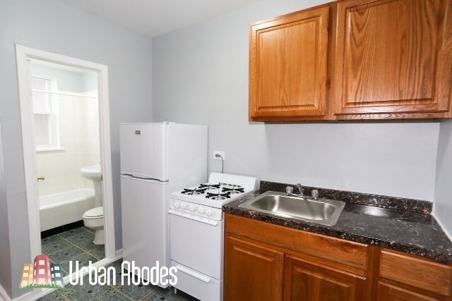 5708 N Winthrop Ave unit A01C, Chicago, IL 60660 - photo 3