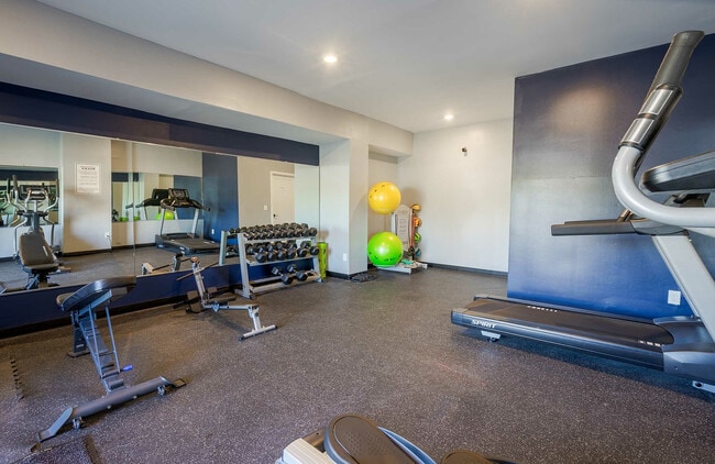 Flats on the Row - 07