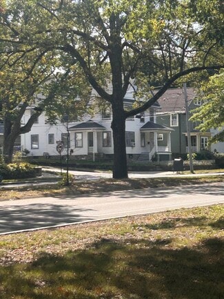 176 Brush Hill Rd Unit 2, Milton, MA 02186