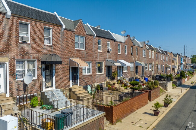 Classic brick rowhomes line the streets of Southwest Schuylkill.