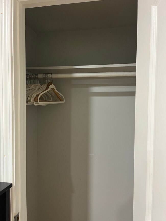 761 Kennolia Dr SW unit 1, Atlanta, GA 30310 - photo 4