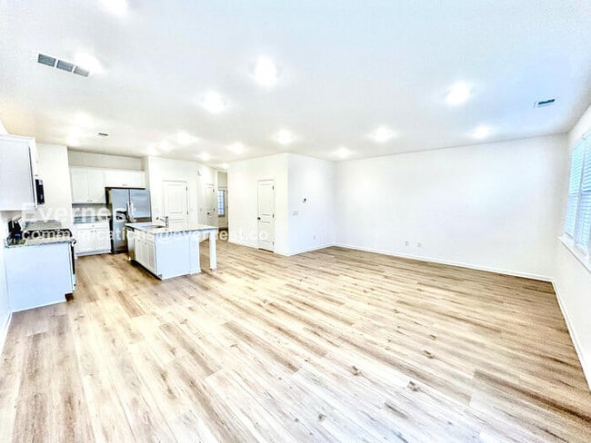 4285 Marsha St, Doraville, GA 30360 - photo 3