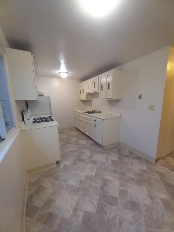 4314 Wetzel Rd, Liverpool, NY 13090