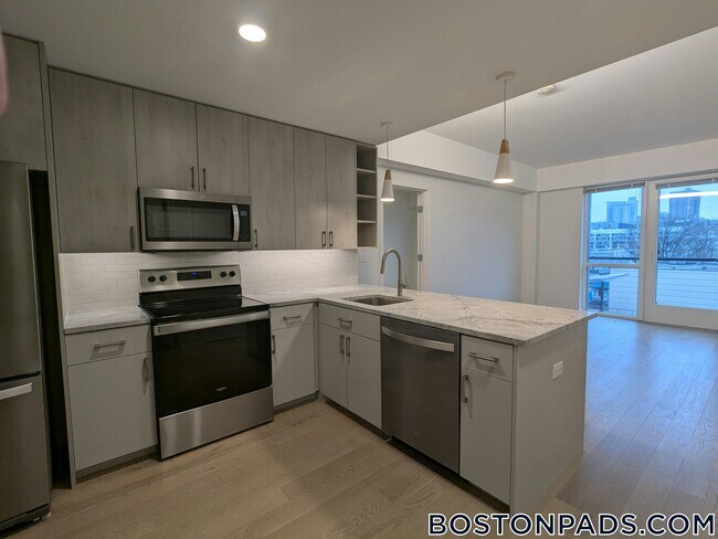 55 Brighton Ave unit 206, Allston, MA 02134 - photo 3
