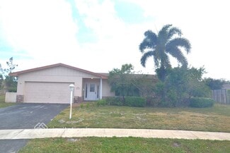 5220 SW 8th Ct, Plantation, FL 33317