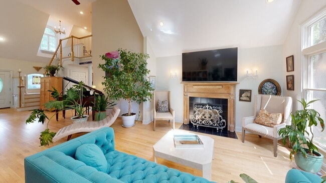 6 Rogers Dr, Mystic, CT 06355 - photo 3