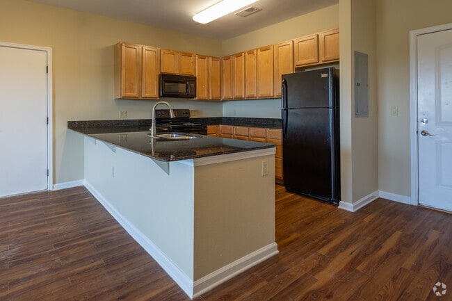 Copper View Apartments, Champaign, IL 61821 - photo 6