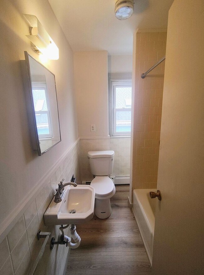 31-33 Pitman St unit 3rd Floor, Providence, RI 02906 - photo 5