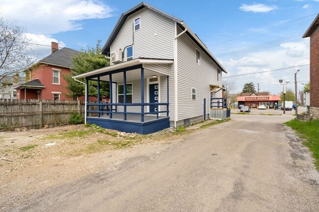 741 Sullivant Ave, Columbus, OH 43222 - photo 2