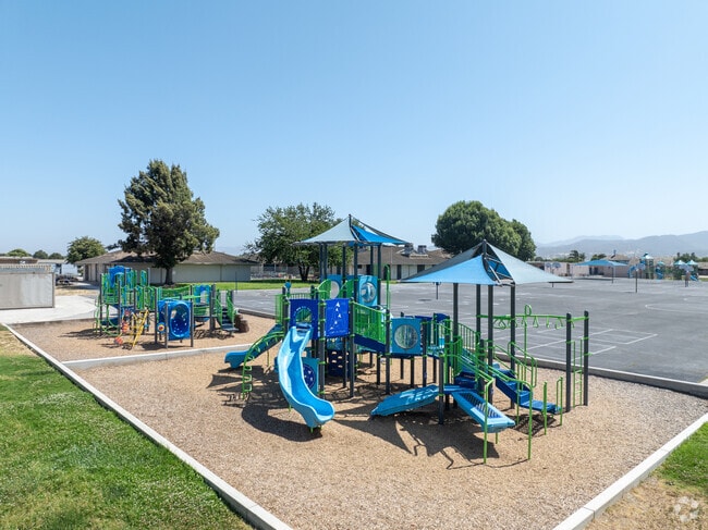 Discover innovative teaching at Del Rey Elementary School in King City.