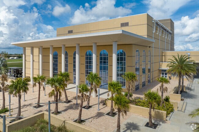 Venice Performing Arts Center in Venice FL is an A rated school.