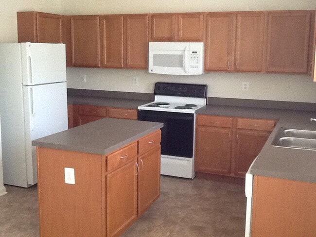 The Pointe at Manorgreen Townhomes, Middle River, MD 21220 - photo 7