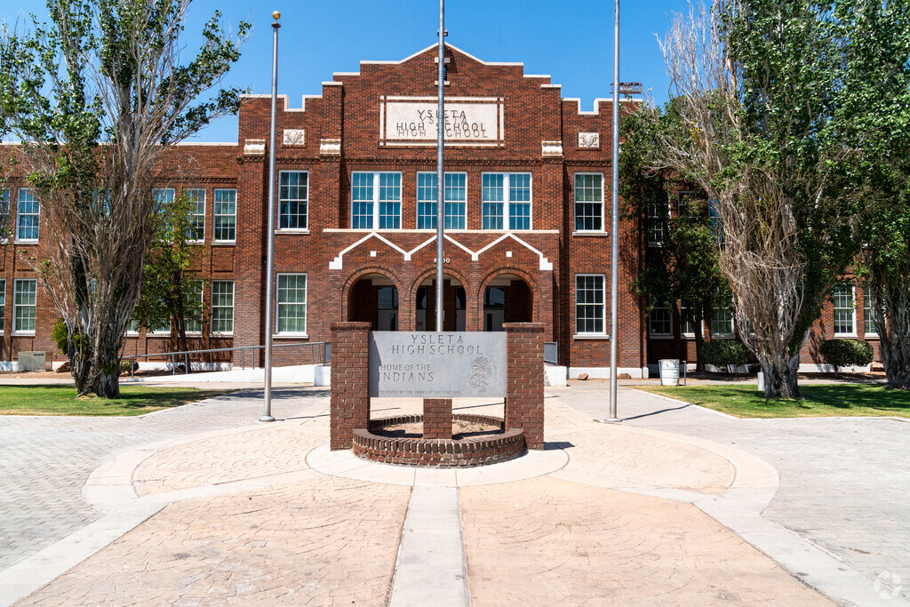 Ysleta High School, Rankings & Reviews - Homes.com