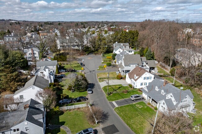 Cos Cob neighborhoods are cozy and well maintained.