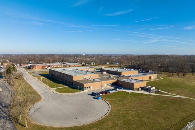 Fort Wayne's Shawnee Middle School has 685 students grades 6-8.