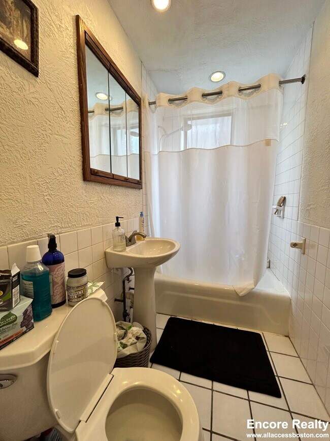255 Kelton St unit 7, Allston, MA 02134 - photo 6