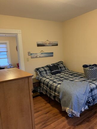 113 Oak St Unit College Summer only, Plattsburgh, NY 12901