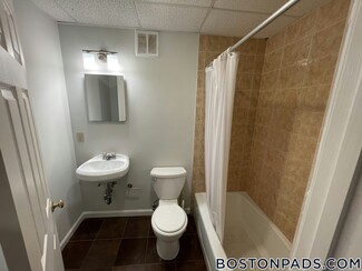 77 Park Dr Unit D, Boston, MA 02215