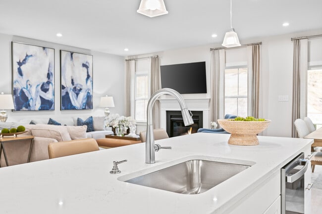 205 Harrowgate Ln unit 36143827, McMurray, PA 15317 - photo 6