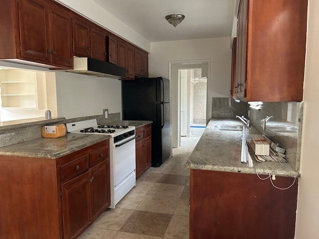GALLEY KITCHEN