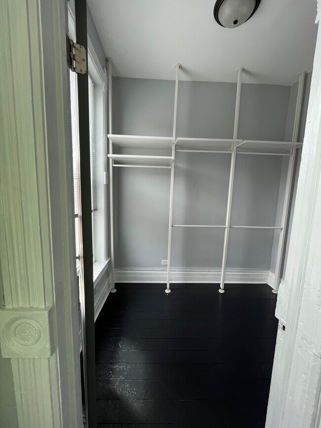 2122 W 21st St unit 2, Chicago, IL 60608 - photo 4