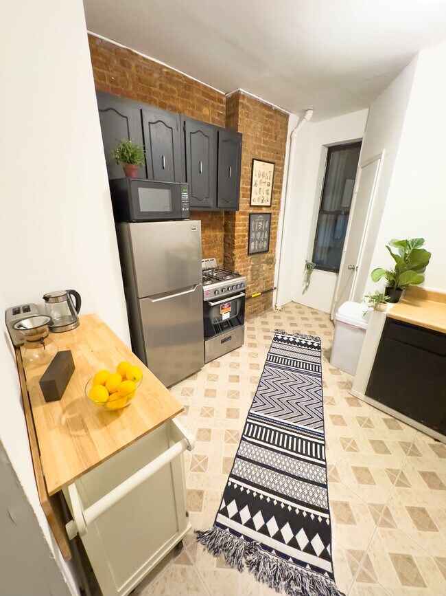 235 E 89th St unit ID1057594P, New York, NY 10128 - photo 5