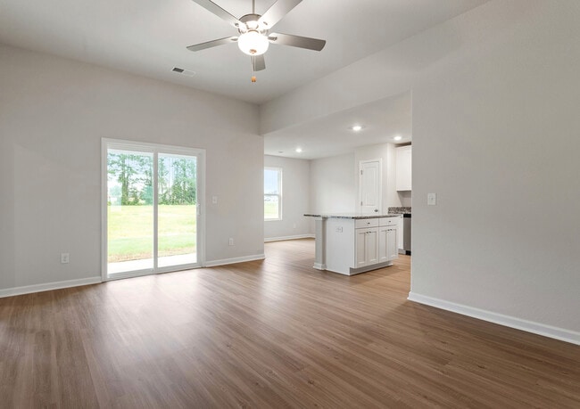 193 Seville Way unit 37045983, Clayton, NC 27520 - photo 4