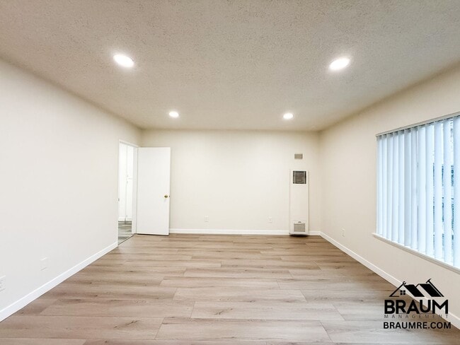 5131 Buffalo Ave unit 25, Sherman Oaks, CA 91423 - photo 4