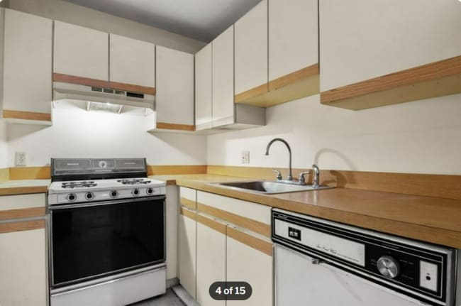 28 Kenmar Dr, Billerica, MA 01821 - photo 3