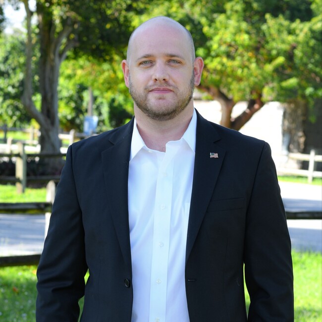 Agent Photo