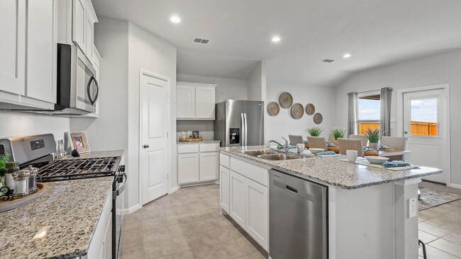 320 Blanco Dr, Azle, TX 76020 - photo 3