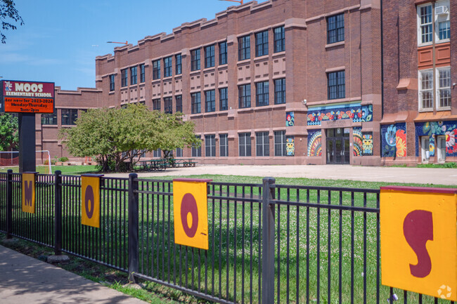 Moos Elementary School building in Logan Square.
