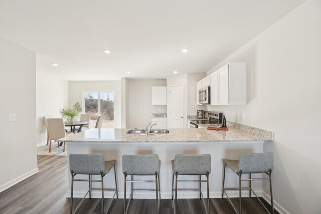 118 Pine Needle Dr unit 36583633, Lexington, NC 27292 - photo 6