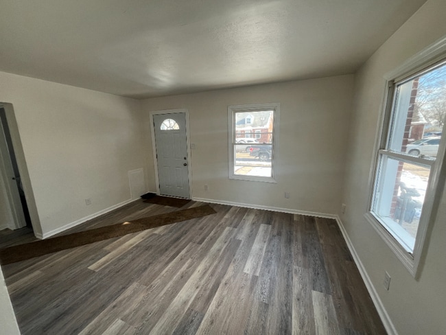 721 Winston Dr unit 721, Fairborn, OH 45324 - photo 3