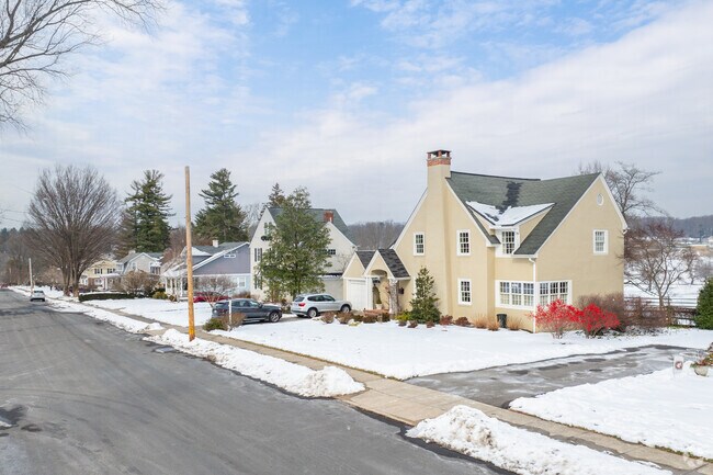Unique architectural styles in Oreland make home buying exciting.