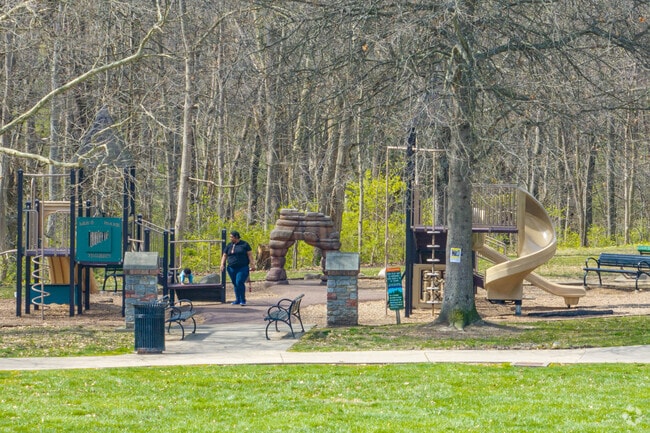 Families enjoy Stanbery Park’s playground, a perfect destination for outdoor fun in Mount Washington.