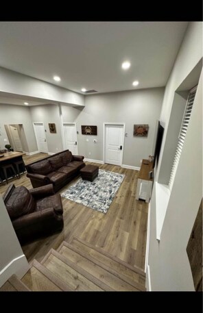 1211 St Stephens Church Rd unit H, Crownsville, MD 21032 - photo 2