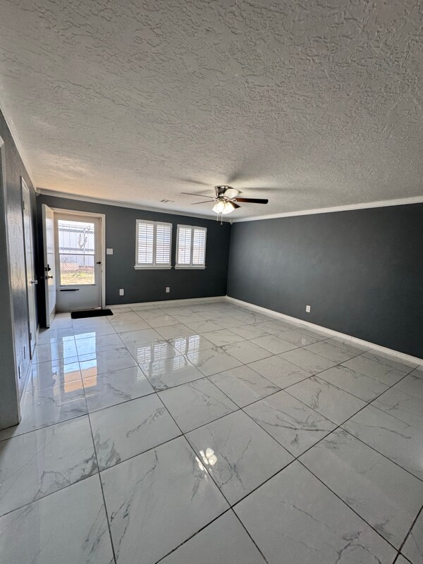 7932 NW Crossland Cir, Lawton, OK 73505