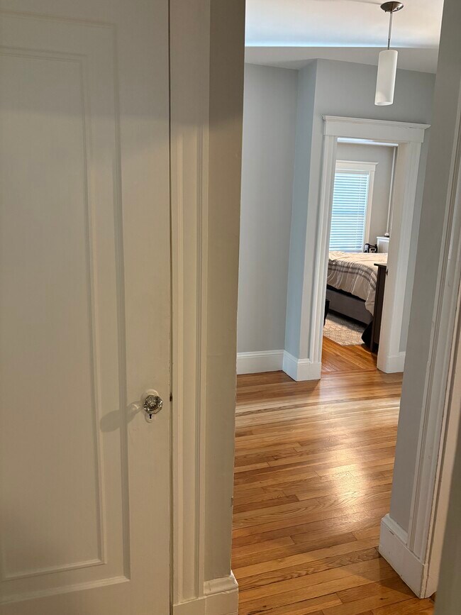 51 Algonquin Rd, Chestnut Hill, MA 02467 - photo 5