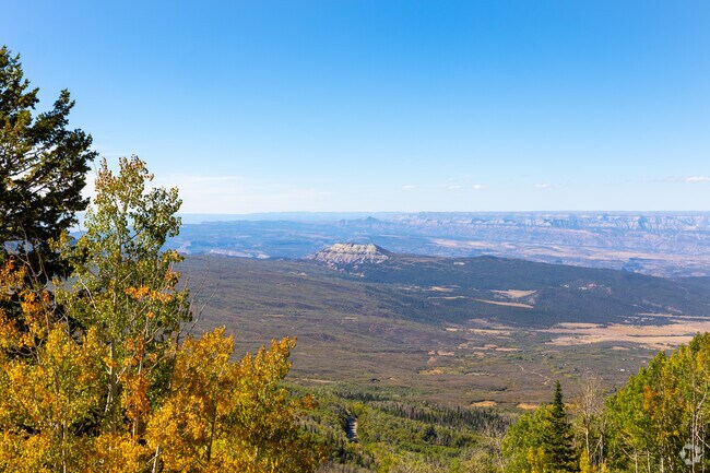 The Grand Mesa is the largest flat-topped mountain in the world.