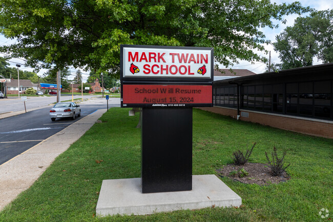 Mark Twain School is the home of the Redbirds.